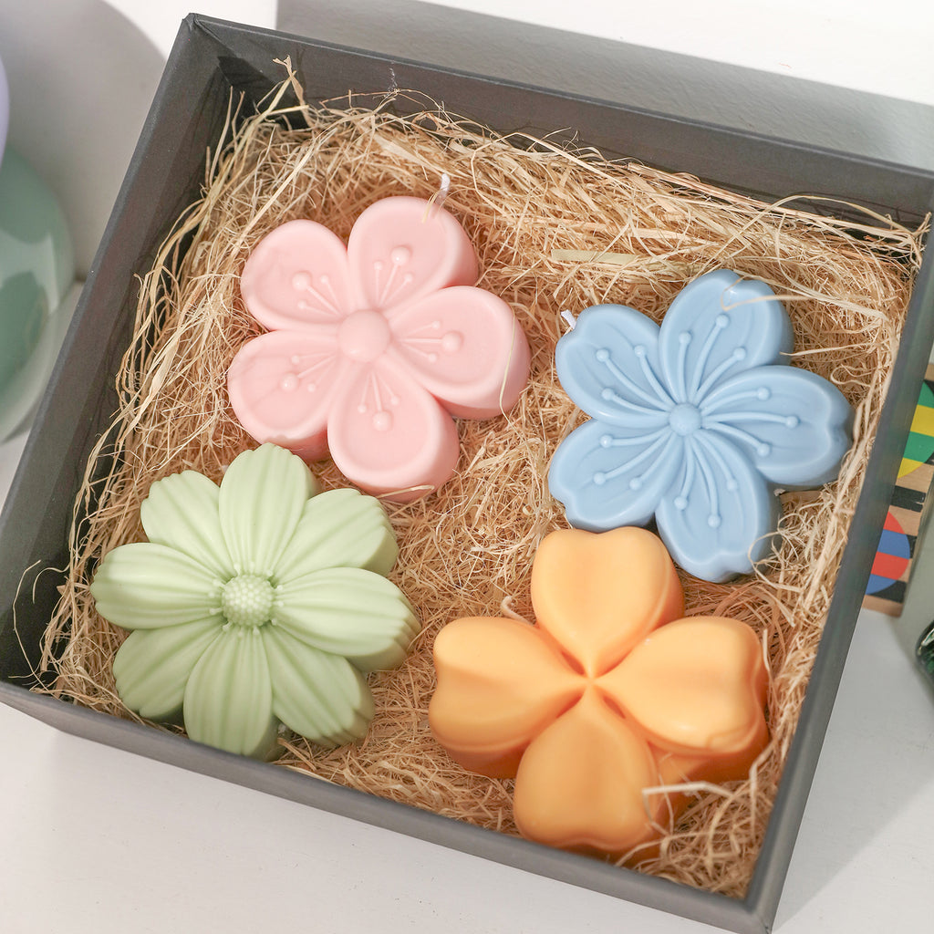 Four floral candles in a gift box-Boowan Nicole