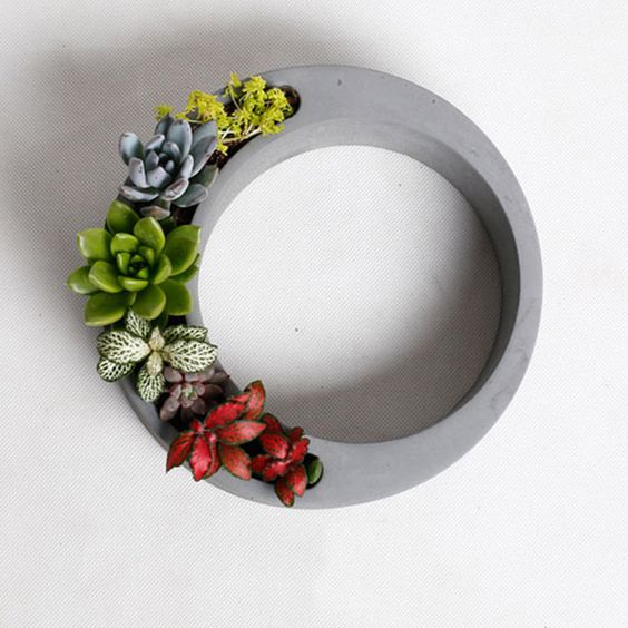Crafting with Custom Silicone Concrete Molds: A Comprehensive Guide