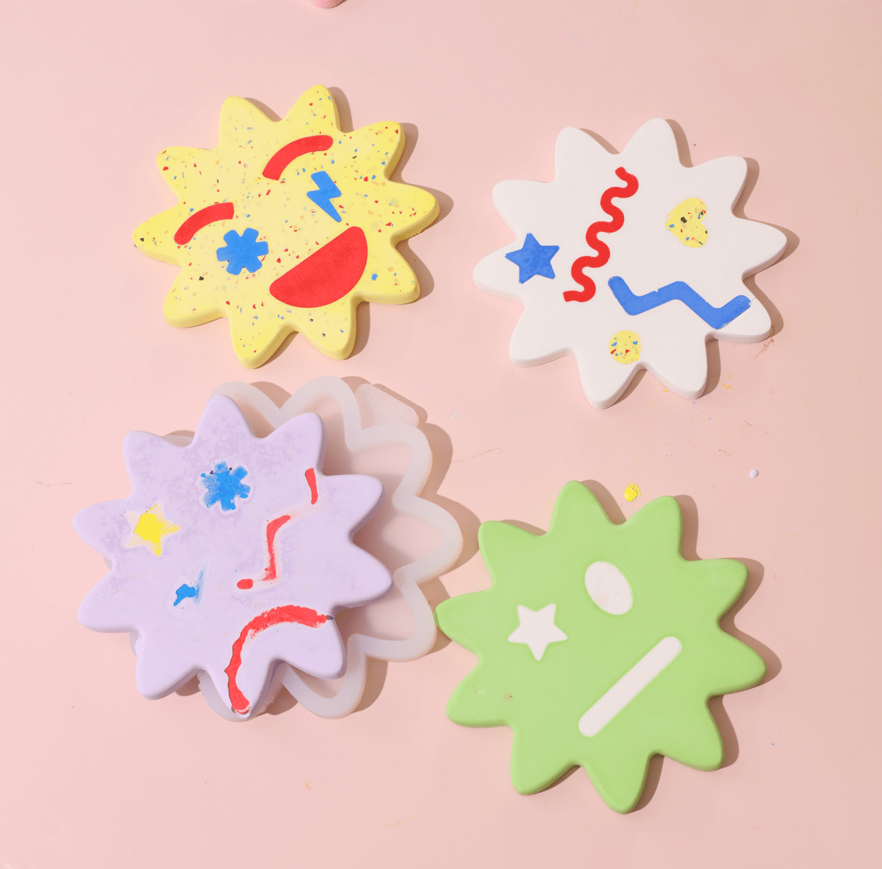 How to Make Emoji Jesmonite Coaster - Boowan Nicole