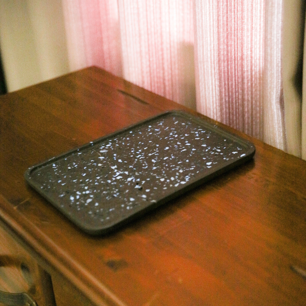 Create a Stunning Terrazzo Glow-in-the-Dark Tray with Our Boowannite and Tray Mold!