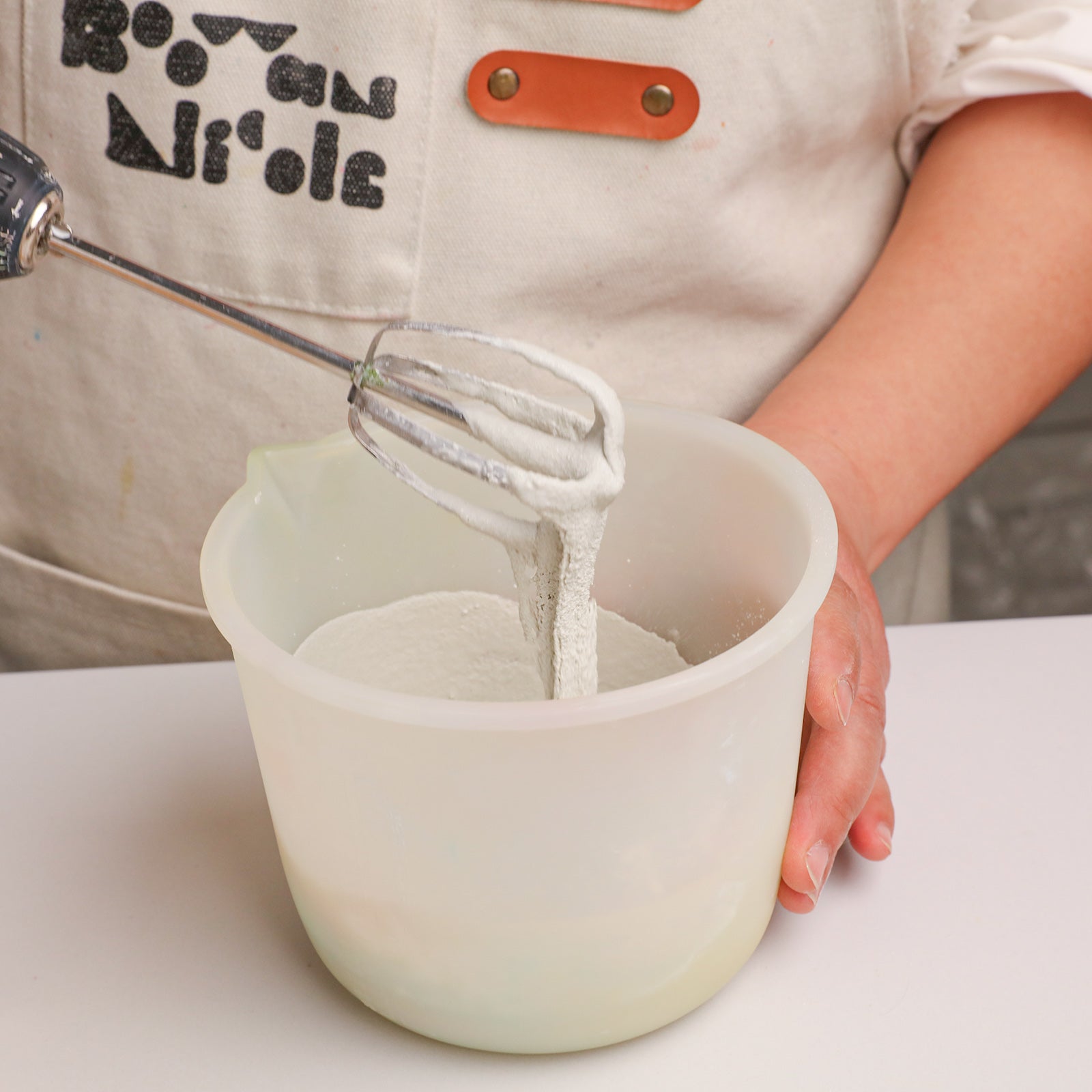 Mixing Cement with Drill Mixing Paddle - Boowan Nicole