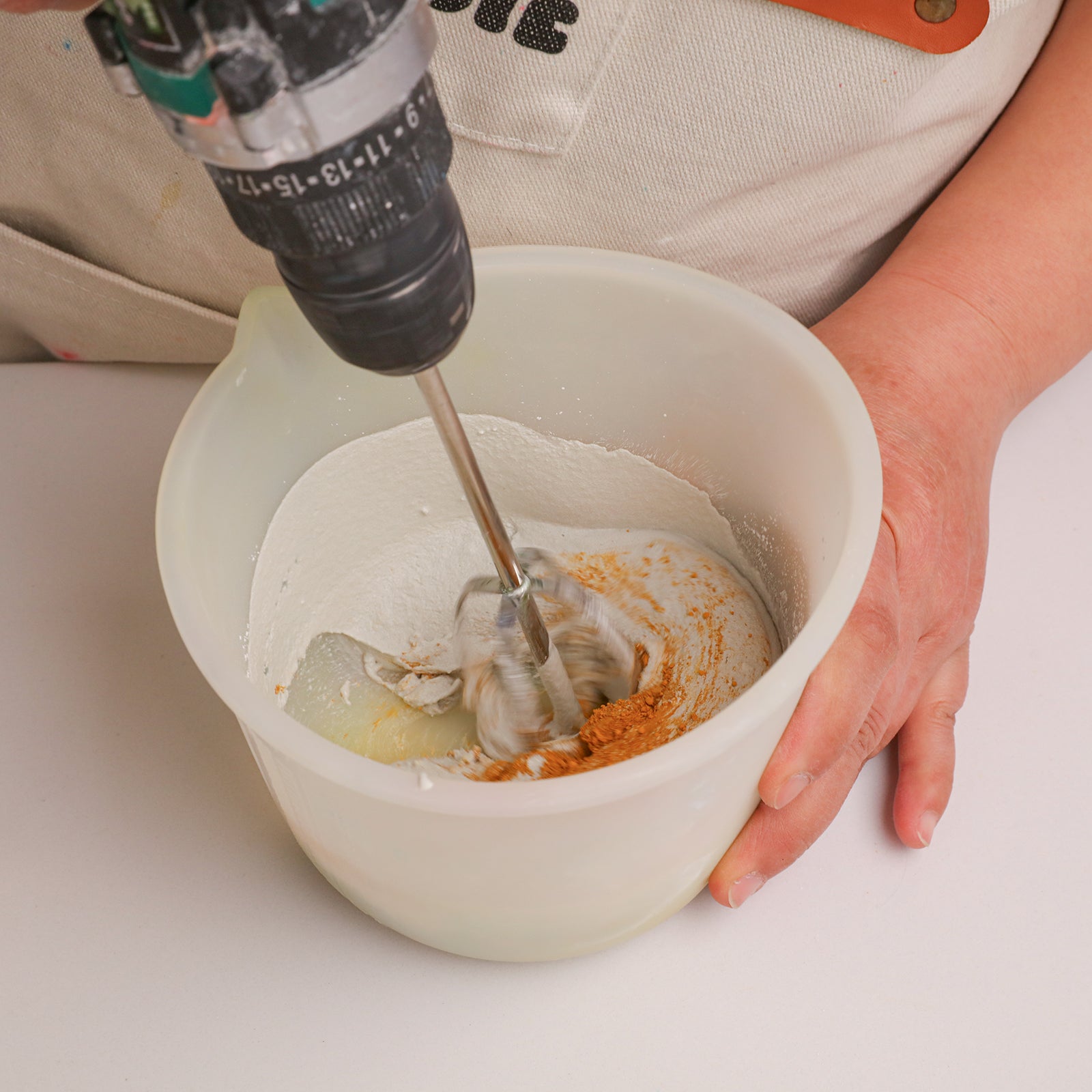 Mixing Cement with Pigment Using Mixing Paddle - Boowan Nicole