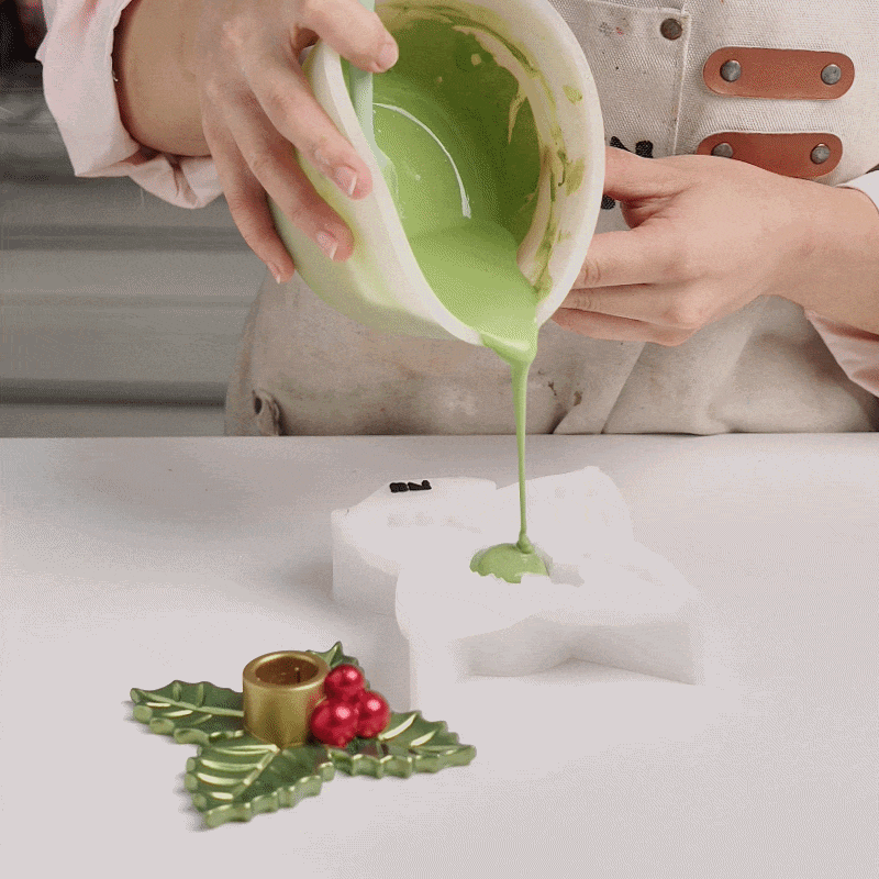 Azulmostaza × Boowan Nicole｜Christmas Holly Berry Candle Holder Silicone Mold