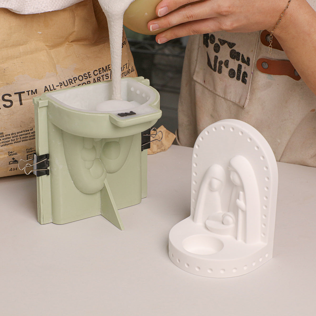 Azulmostaza x Boowan Nicole｜Nativity Tealight Holder Silicone Mold