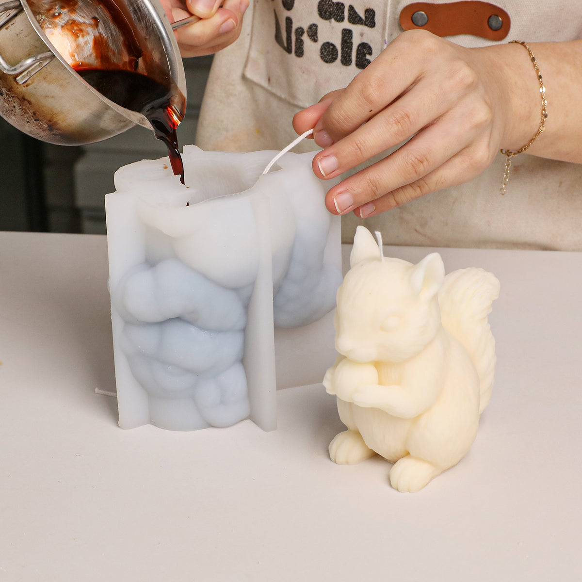 Studio82 x Boowan Nicole | Acorn Hug Squirrel Candle Silicone Mold