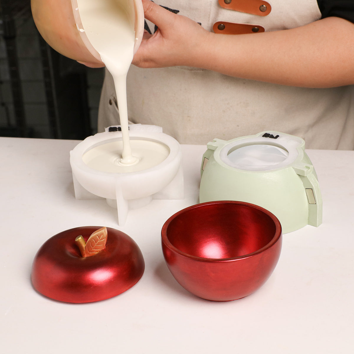 Studio82 x Boowan Nicole | Harvest Apple Candle Jar Silicone Mold