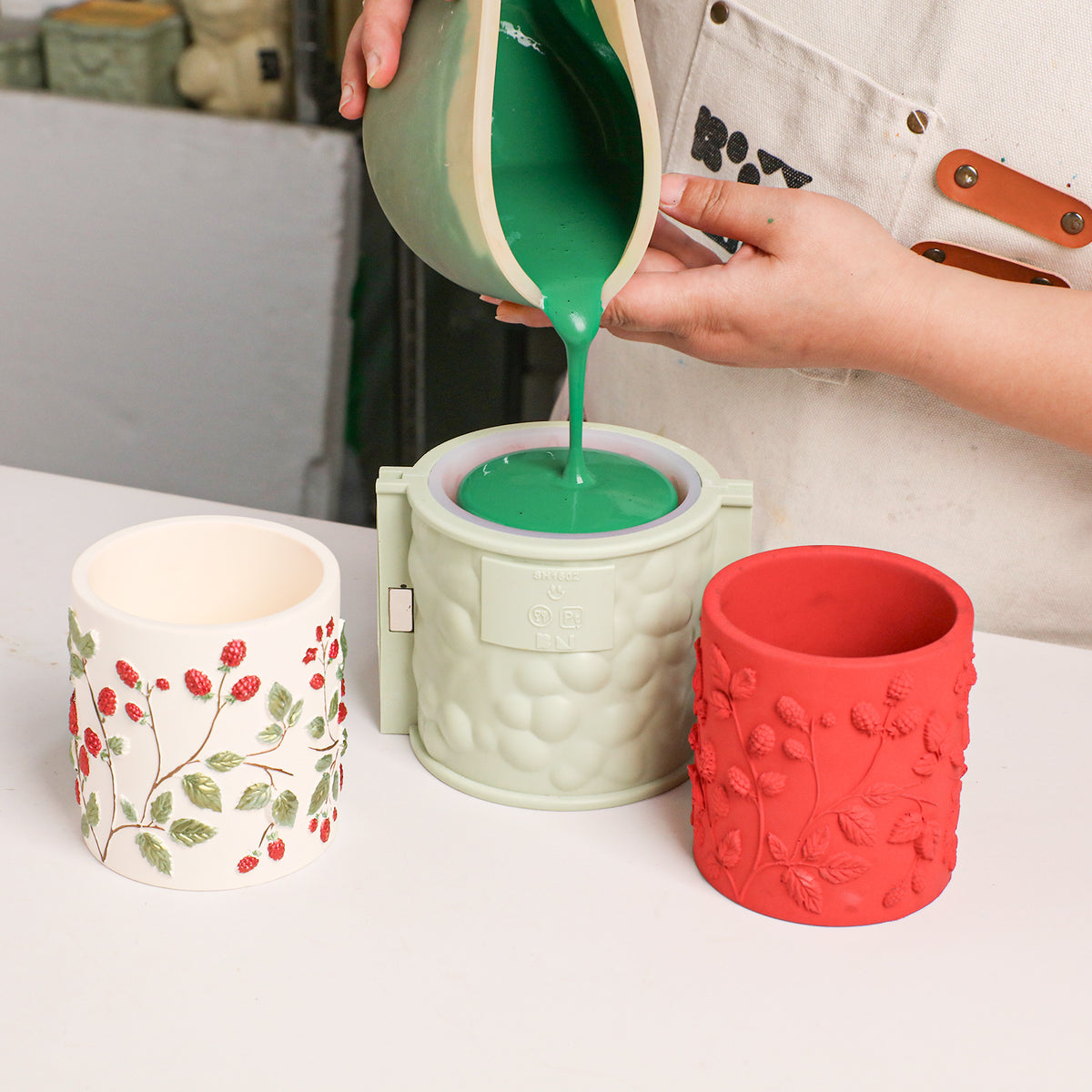 Studio82 x Boowan Nicole | Berry Vine Candle Jar Silicone Mold