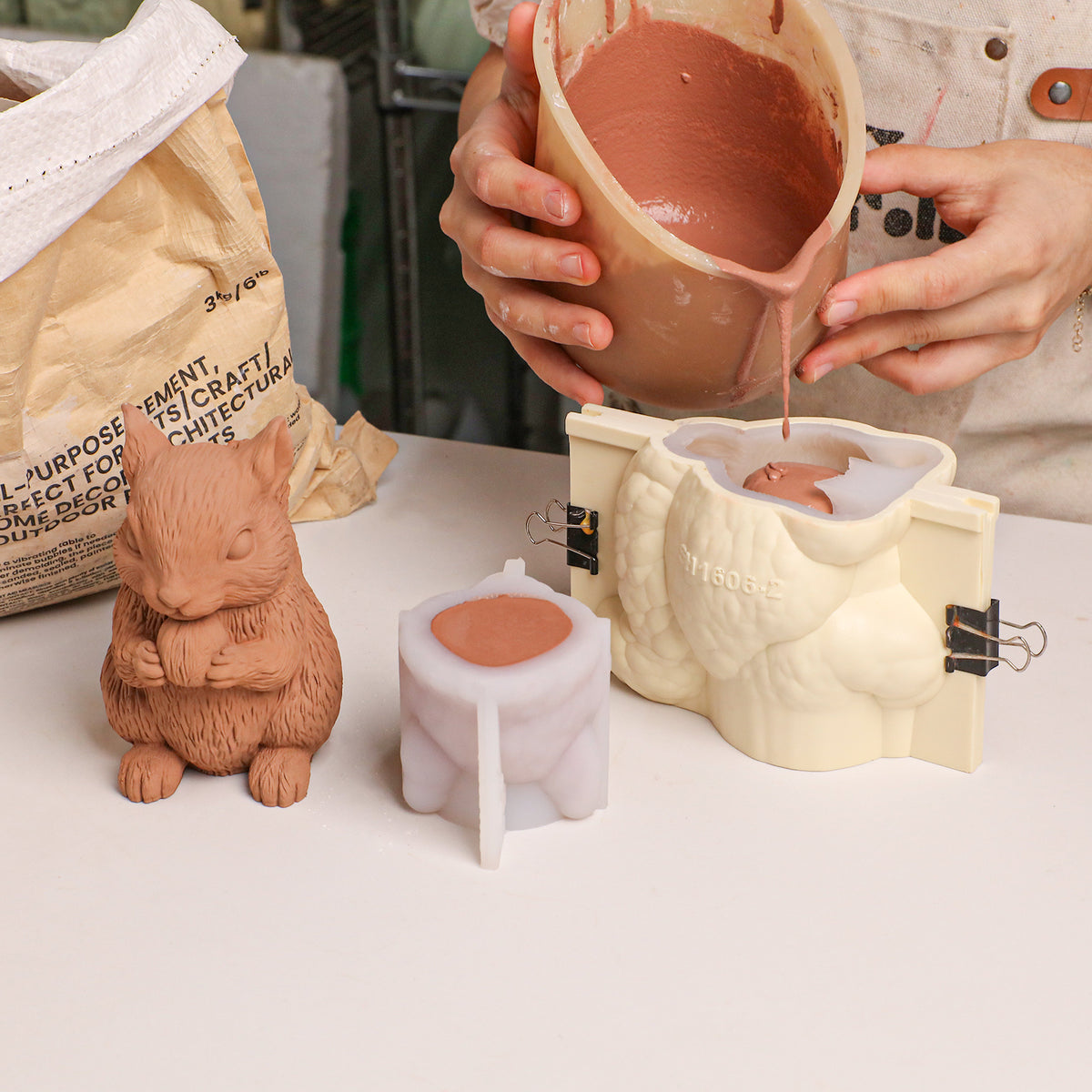 Studio82 x Boowan Nicole | Acorn Hug Squirrel Candle Jar Silicone Mold
