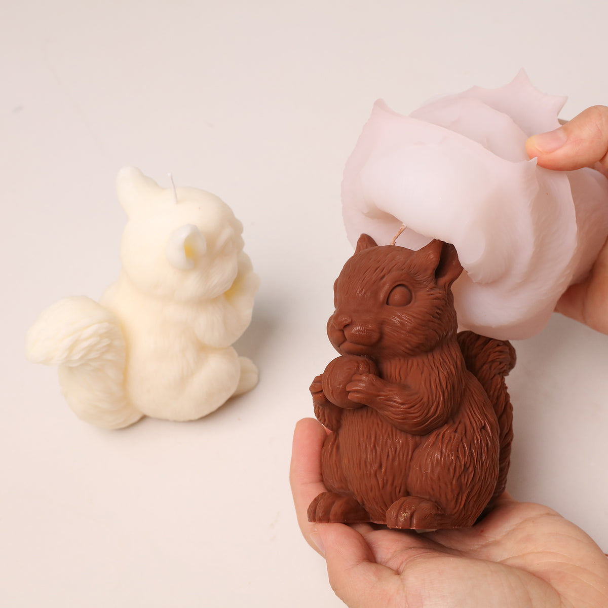 Studio82 x Boowan Nicole | Acorn Hug Squirrel Candle Silicone Mold