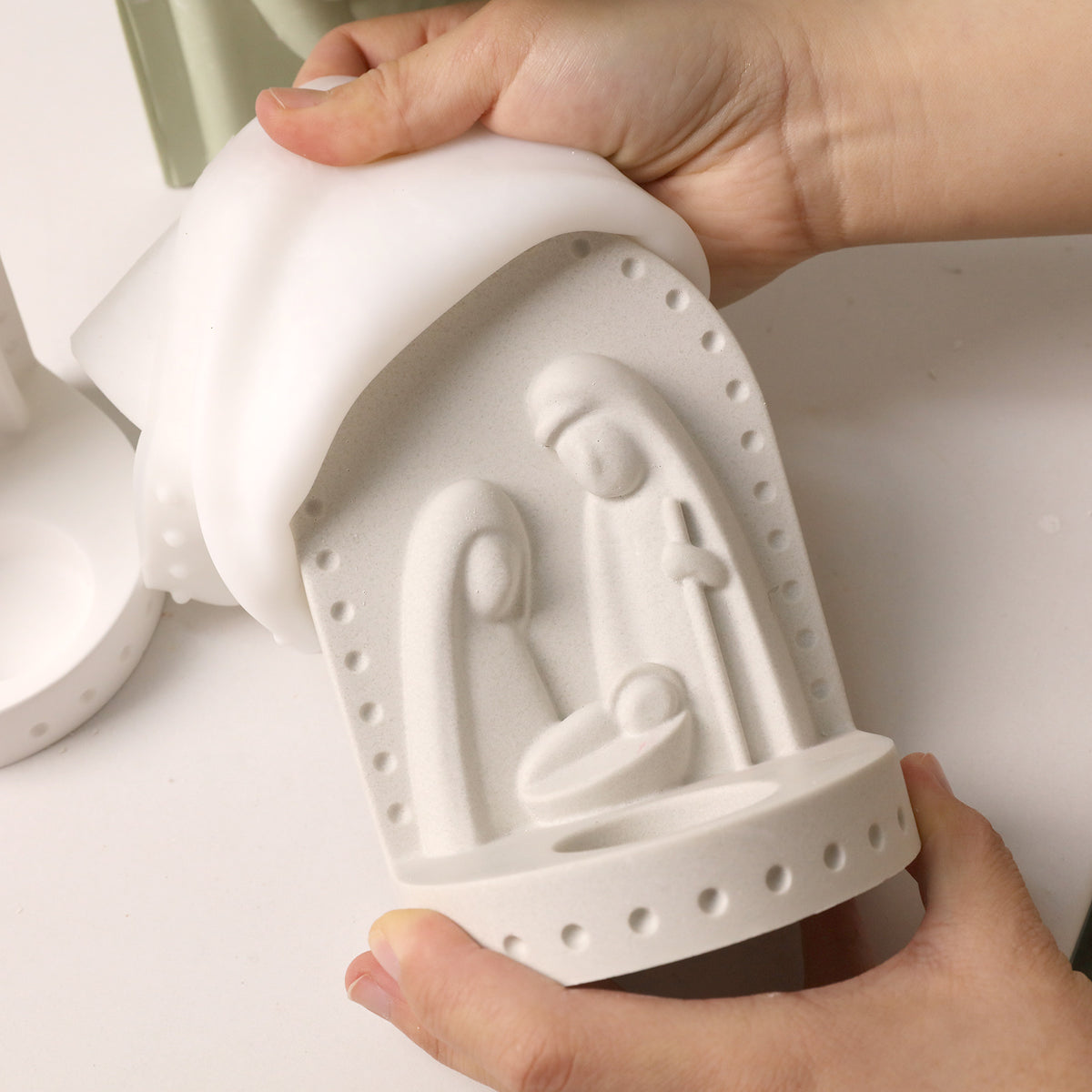 Azulmostaza x Boowan Nicole｜Nativity Tealight Holder Silicone Mold