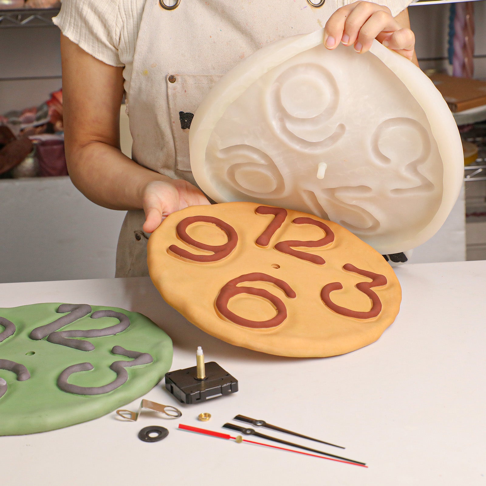 Wabi Giant Numeral Clock Silicone Mold