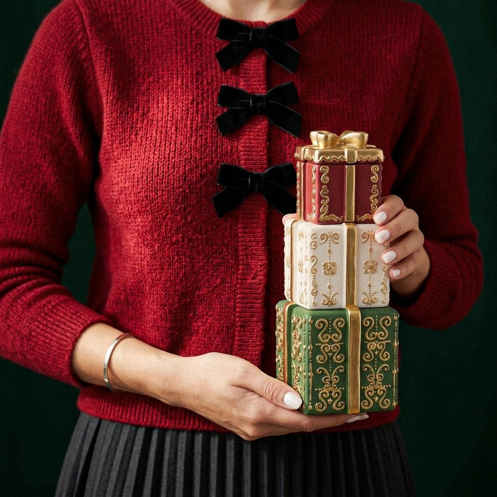 Lady holding finished three-layer vintage gift box Christmas candle jar for holiday gifting - Boowan Nicole