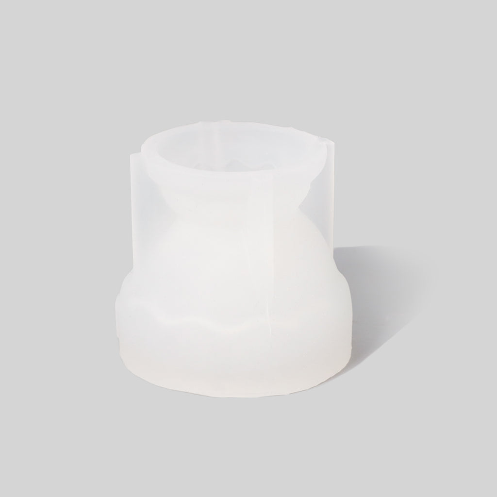  Showcase of the Eggshell Cup Shape Candle Holder Silicone Mold, the essential tool for crafting these exquisite candle holders.