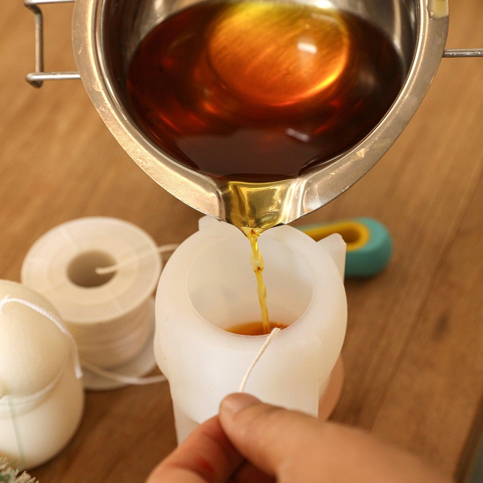 Using Silicone Molds to Make Hugging Snowy Friend Candle-Boowan Nicole