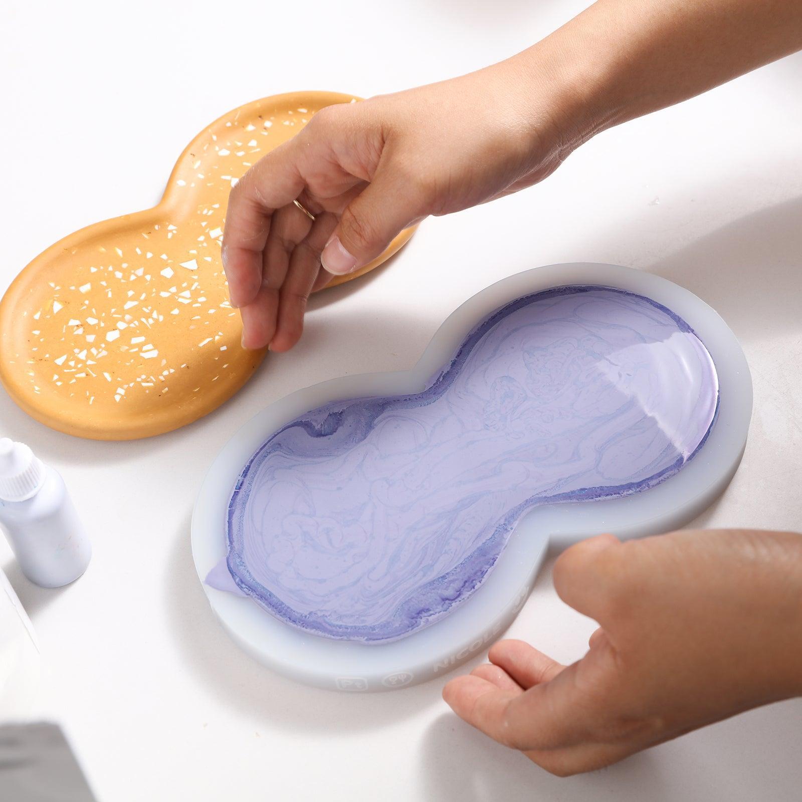 Use Silicone Molds to Make Double-Nut Peanut-Shaped Tray-Boowan Nicole