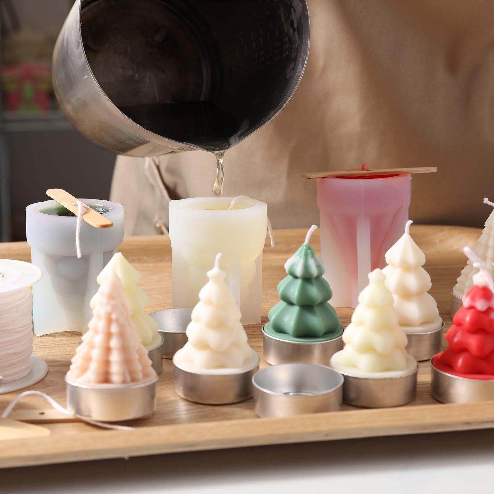 Use silicone molds to make Mini Christmas Tree Candle-Boowan Nicole