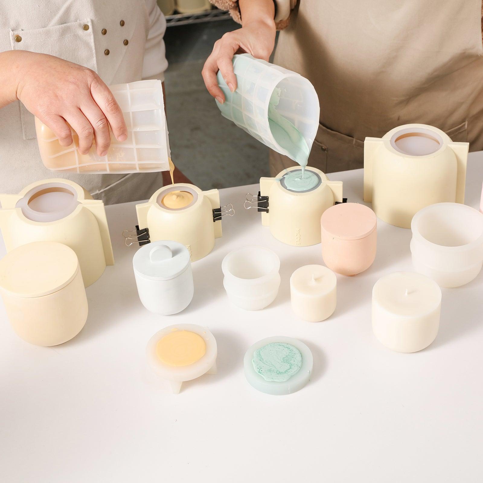 The process of making candle jars with silicone molds