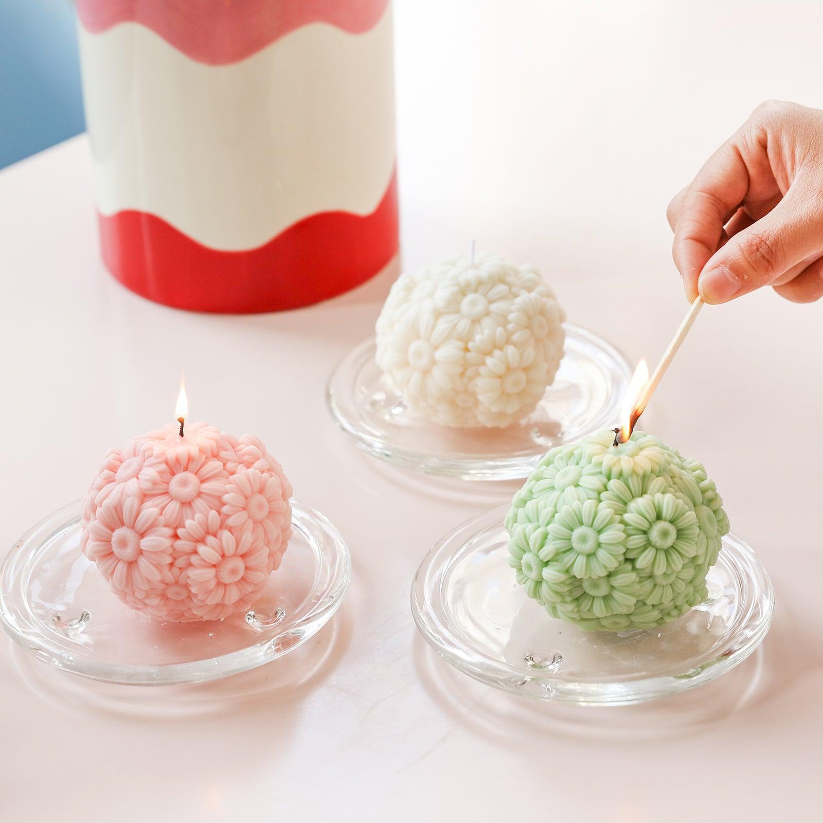 Силиконовая форма для свечей Whispering Daisy Orbs