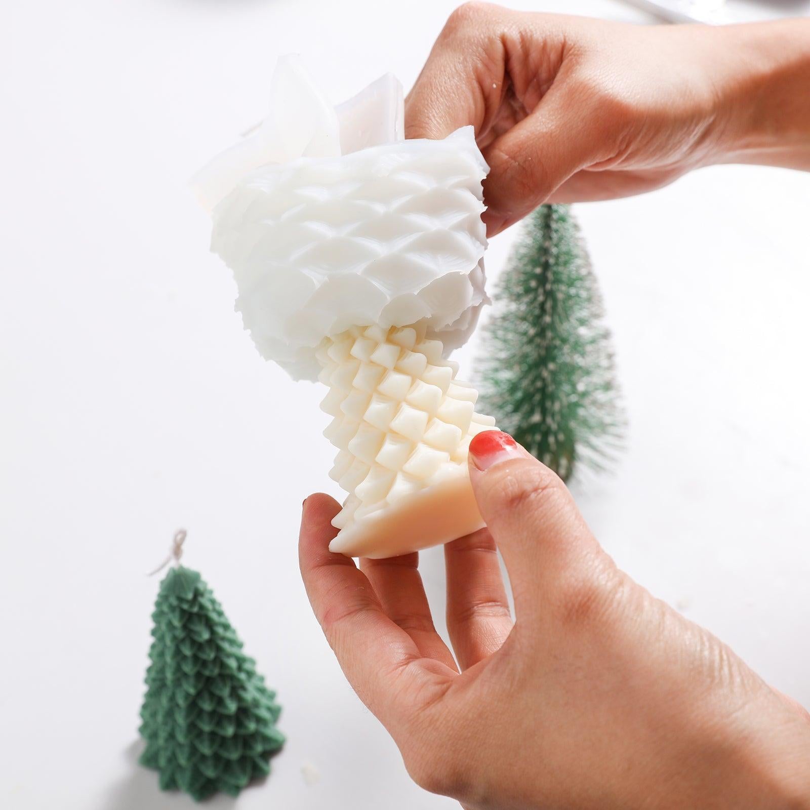 Christmas pine candle comes out of silicone mold - Boowan Nicole