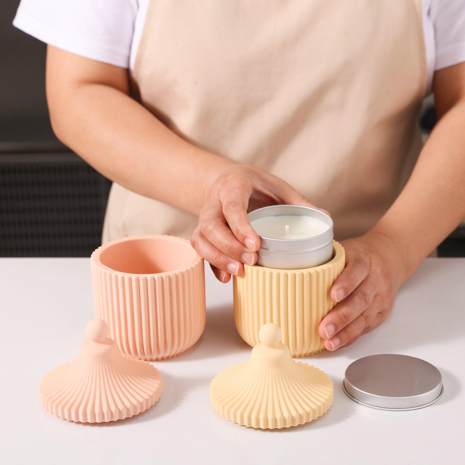 By putting aluminum can candle refills into candle cans, craftsmen can also contribute to environmental sustainability.