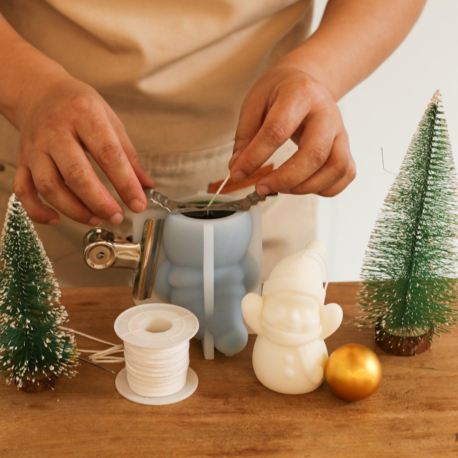 Using Silicone Moulds to Make Cheering Snowy Friends Candle-Boowan Nicole