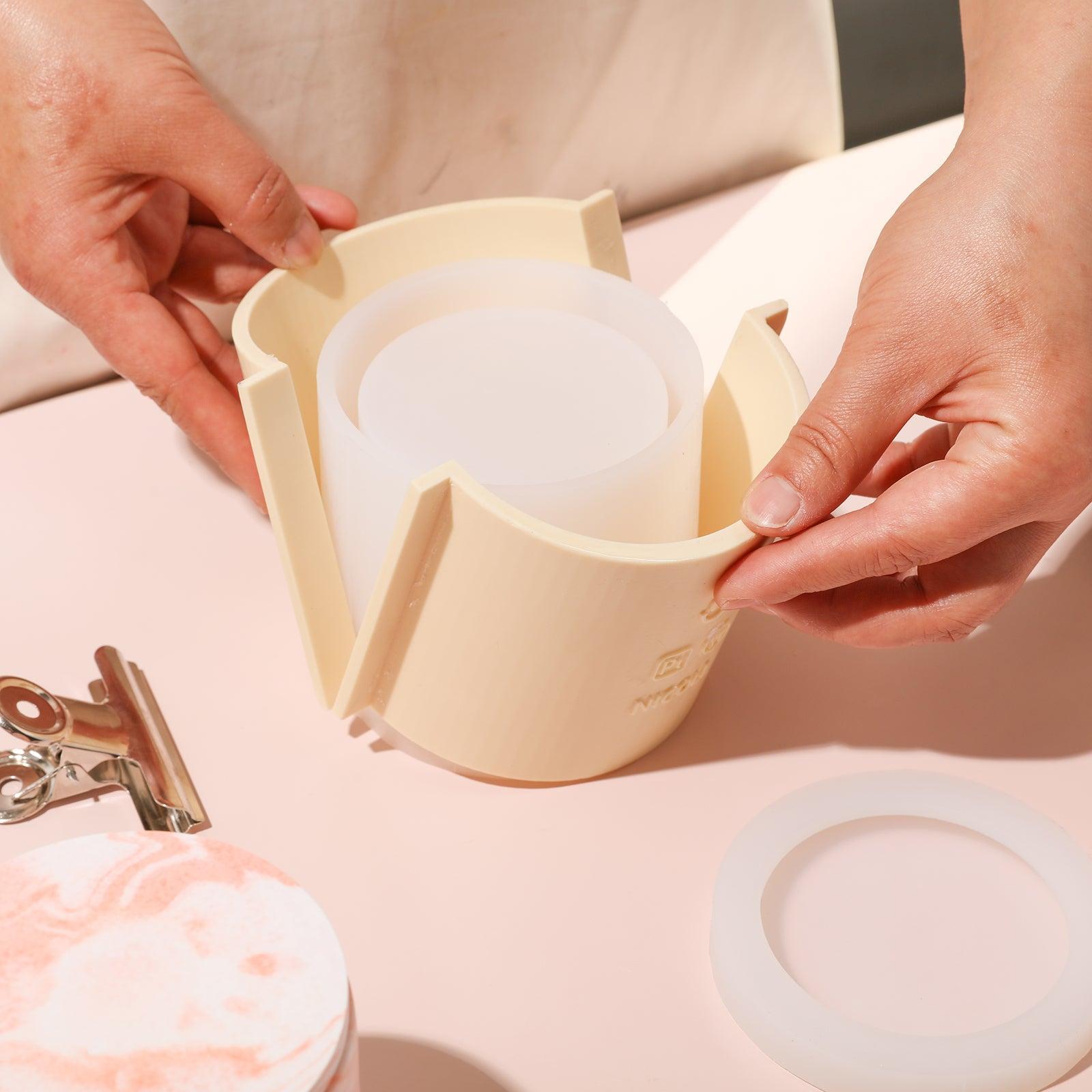 Assembling the silicone mold for candle jar