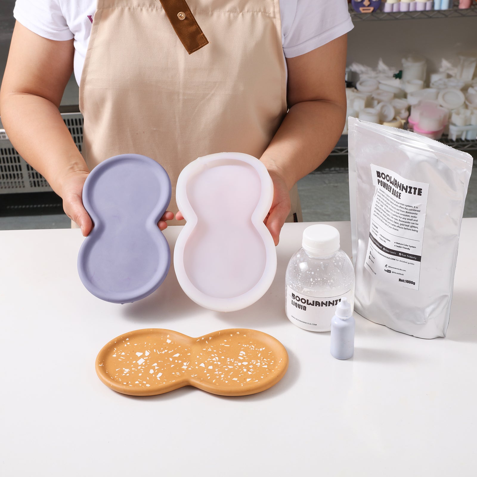 Handheld Display Blue Double-Nut Peanut-Shaped Tray and White Silicone Mold - Boowan Nicole