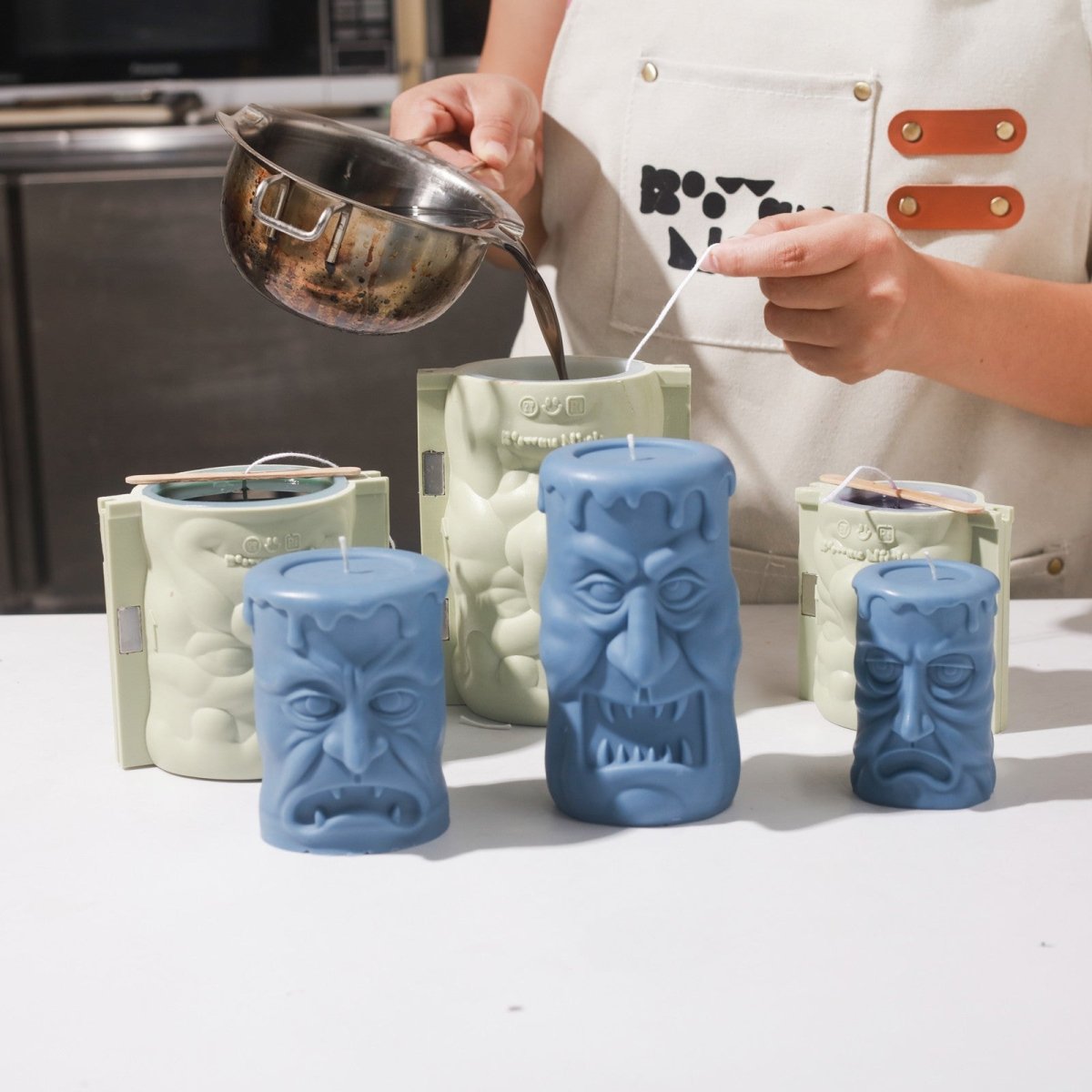 Gently Used Halloween Ghost Face Pillar Candle Mold CollectionGently Used MoldLZ0724-Used