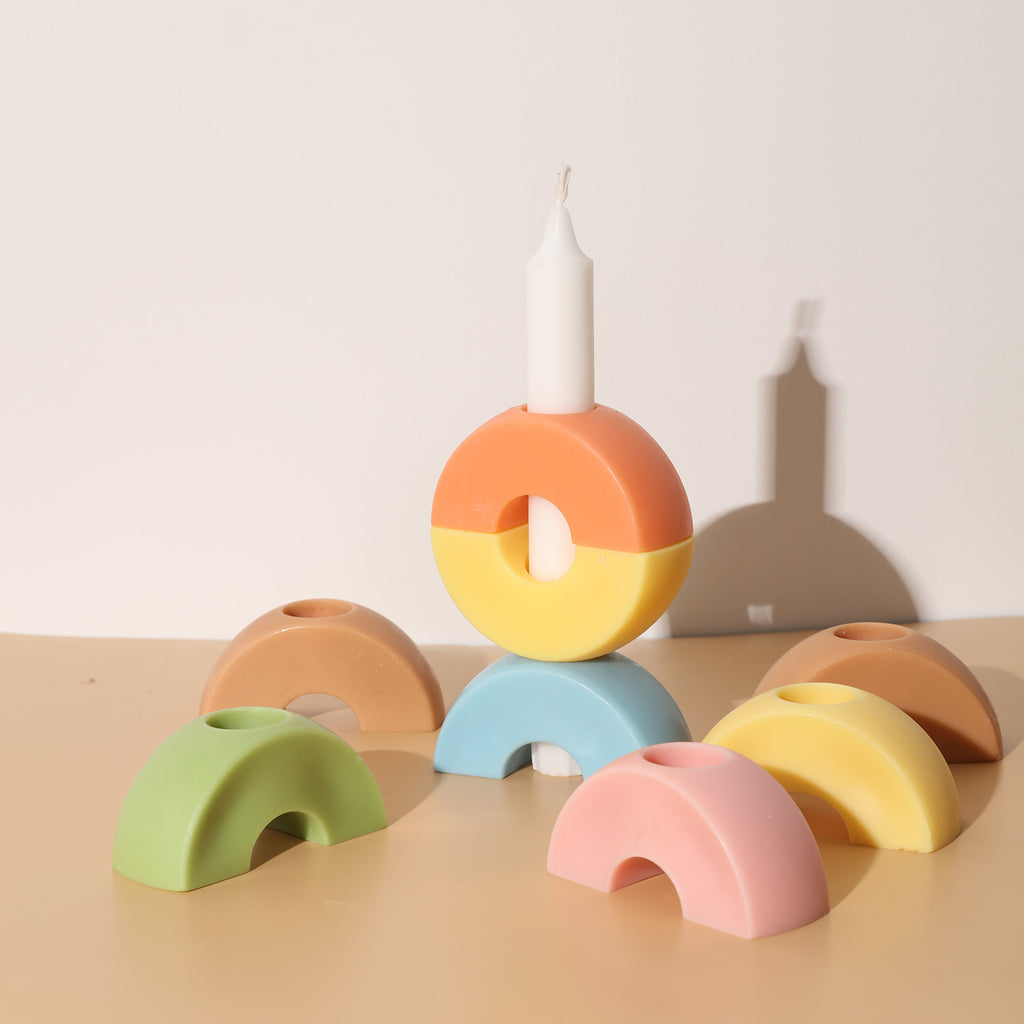 Circle shape placed on the table - Stackable Candle -Boowan Nicole