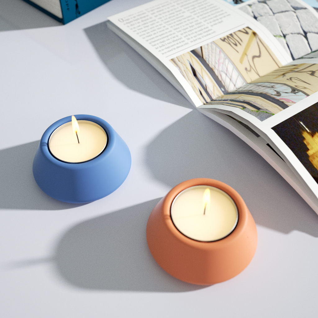  Enjoy the warm glow of blue and orange tealight holders while reading.