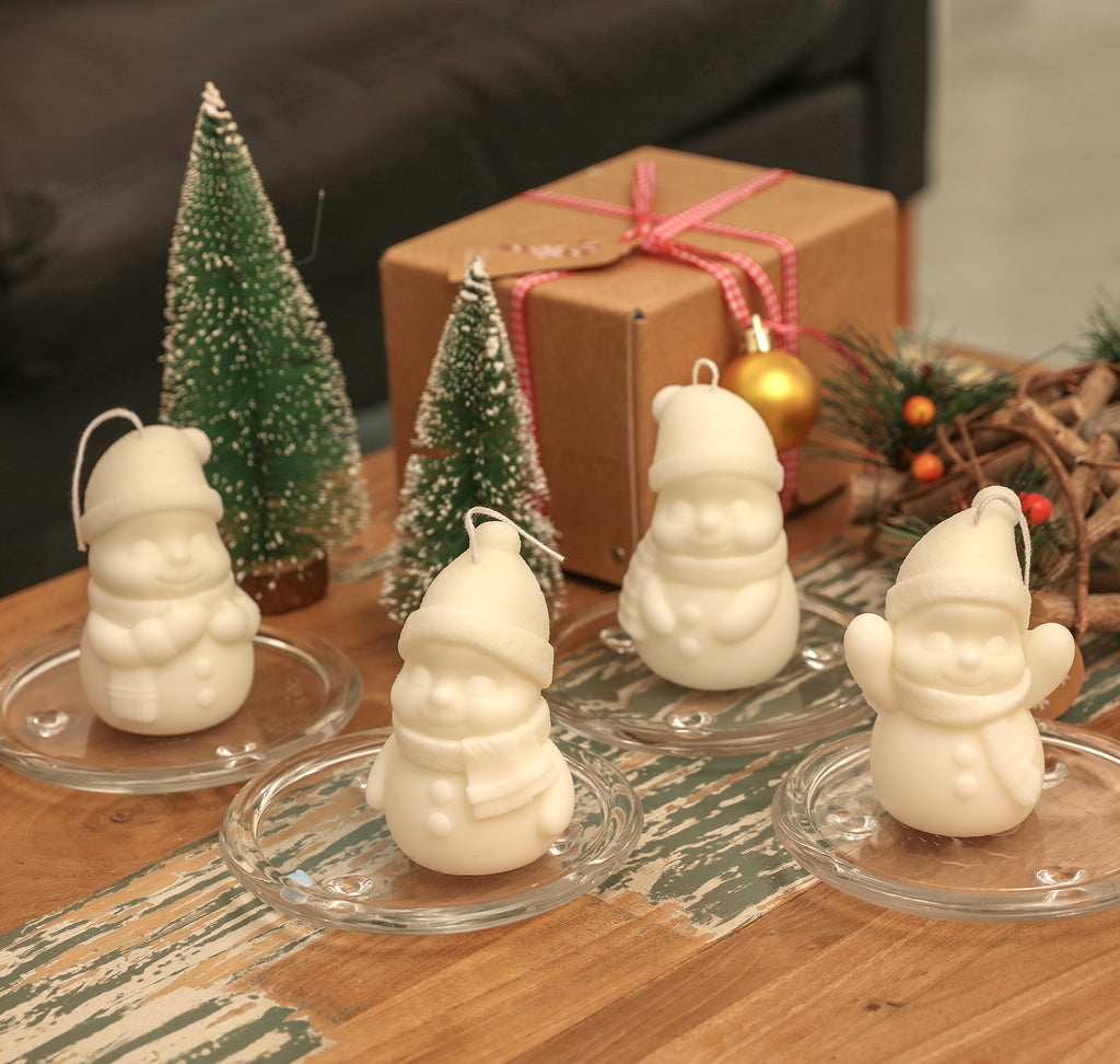 Video of Snowy Friends Candle in different shapes in white - Boowan Nicole
