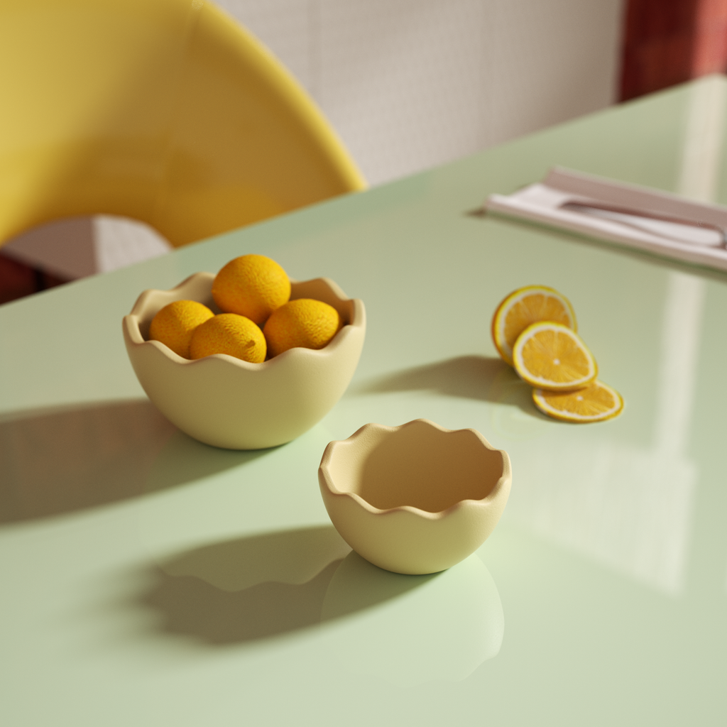The eggshell bowl placed on the table adds a sense of beauty to life.