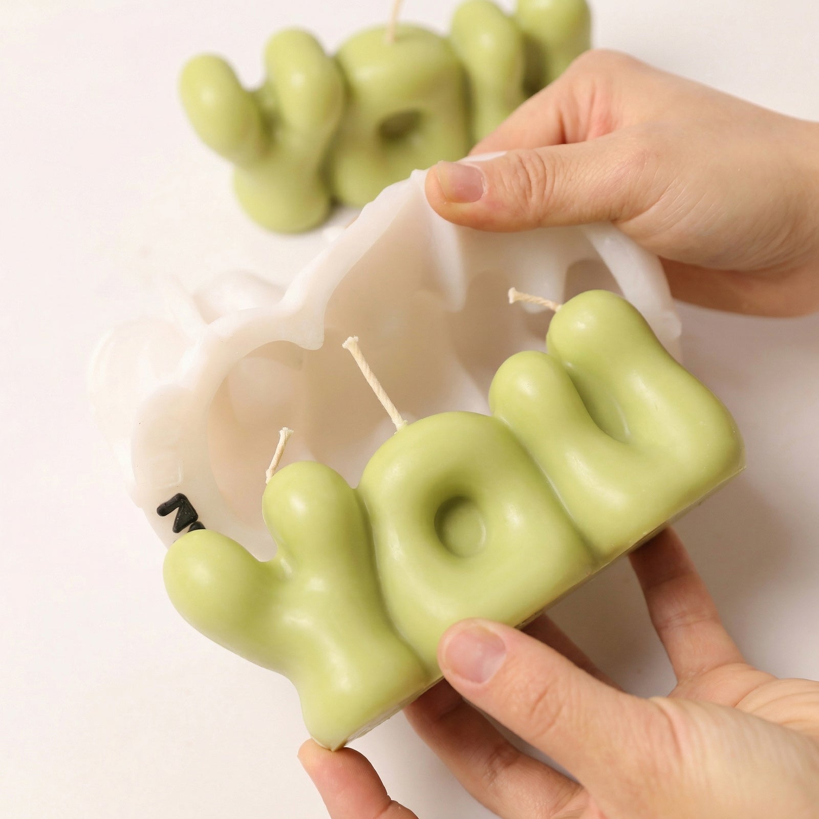 Demolding Green YOU Bubble Letter Scented Candle - Boowan Nicole