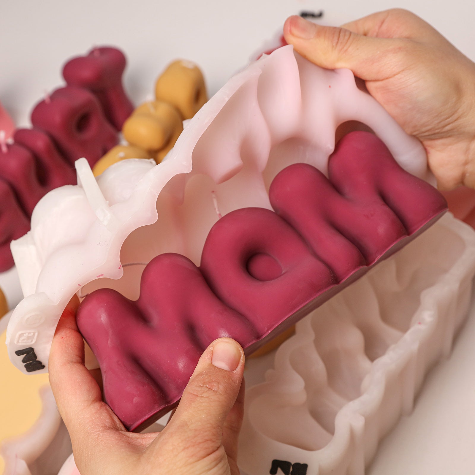 Demolding Burgundy Mom Bubble Letter Candle - Boowan Nicole