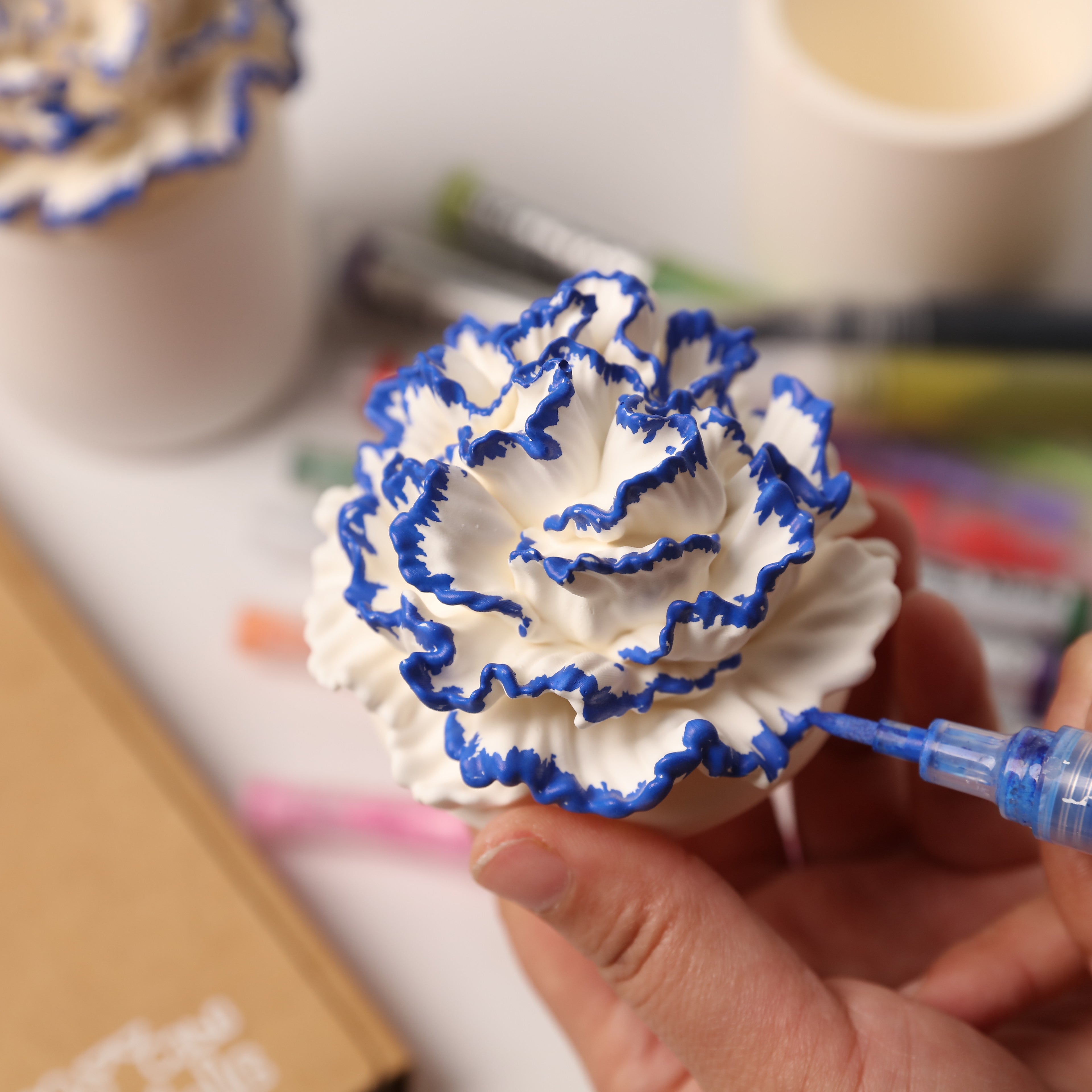 Hand-painting Carnation Flower Lid - Artisanal Scented Candle Jar - Boowan Nicole