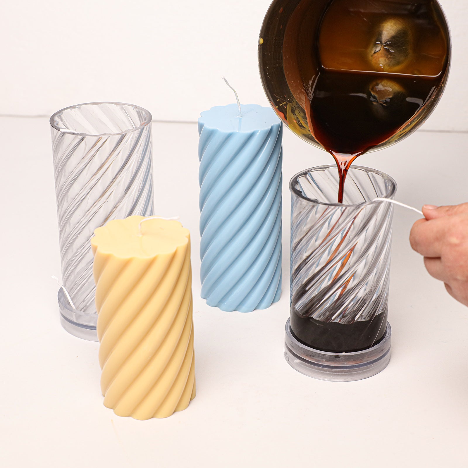 Twisted spiral acrylic candle mold set with pouring wax and finished candles - Boowan Nicole