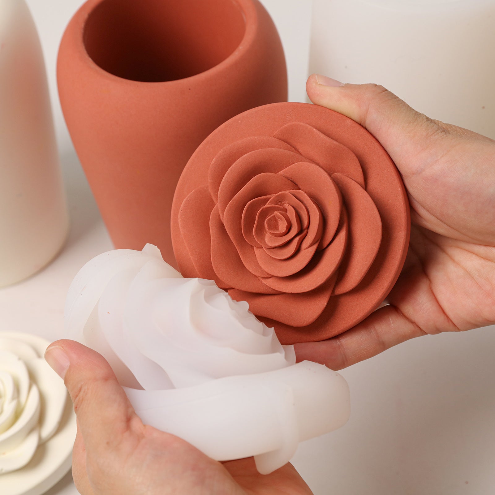 Demolding Rose Lid from Silicone Mold - Boowan Nicole