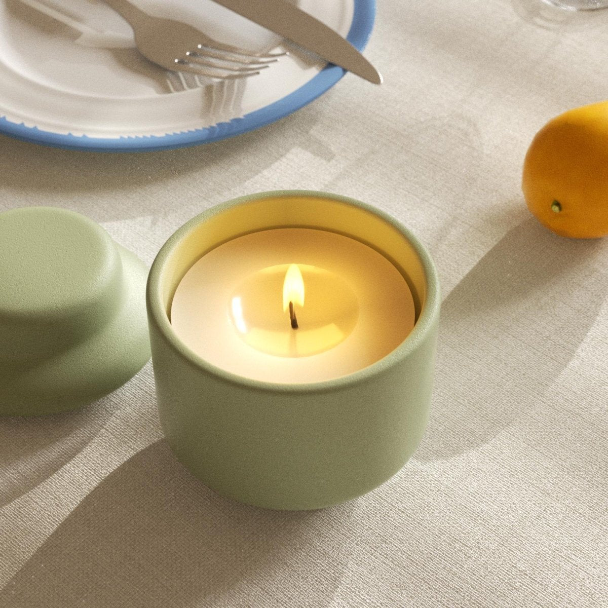 Minimalist green candle jar with lid and white refill candle – modern handmade decor - Boowan Nicole