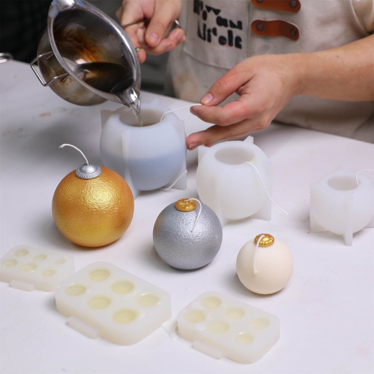 Frosted Charm Christmas Bauble Candle Silicone Mold3D Candle MoldLZ0948