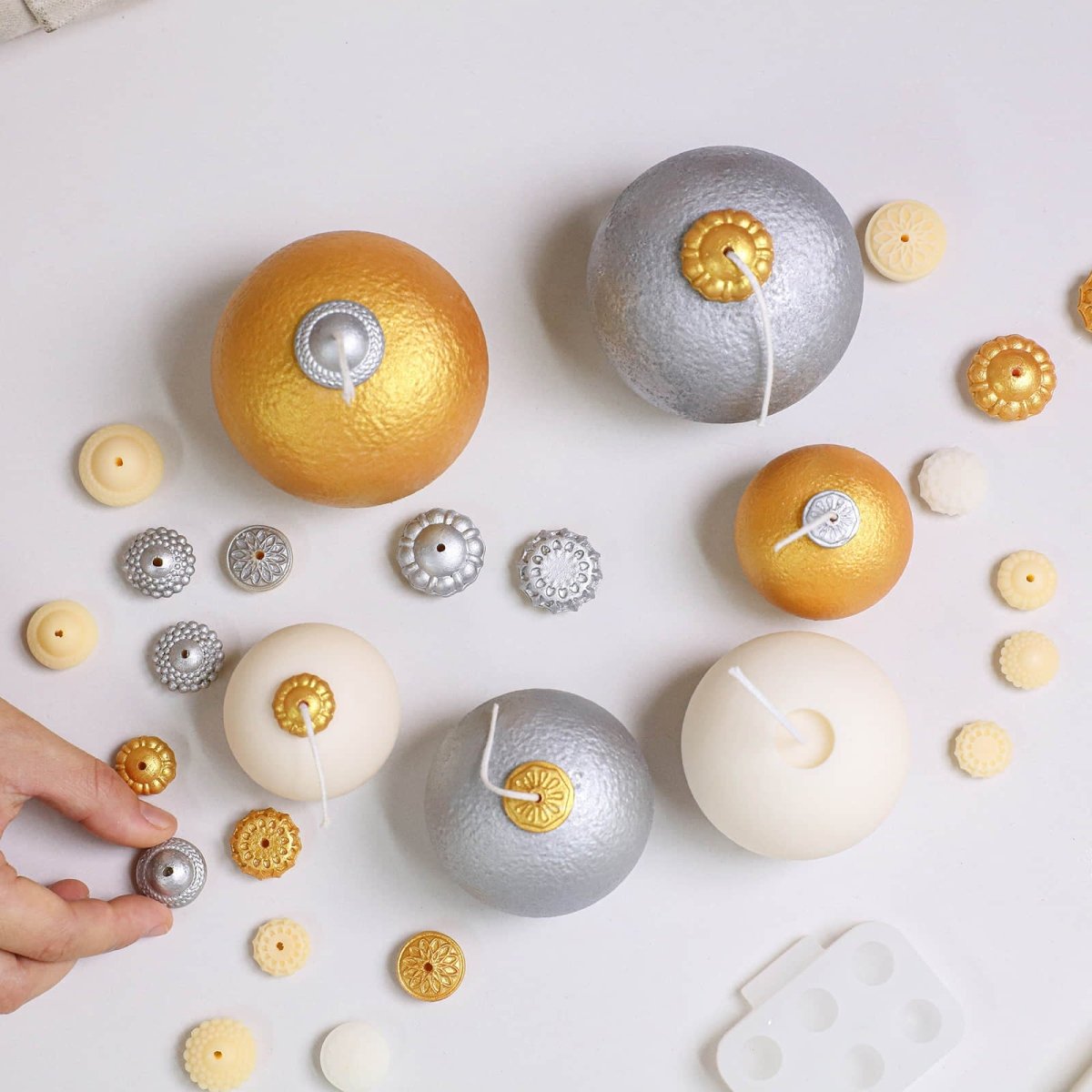 Frosted Charm Christmas Bauble Candle Silicone Mold3D Candle MoldLZ0948