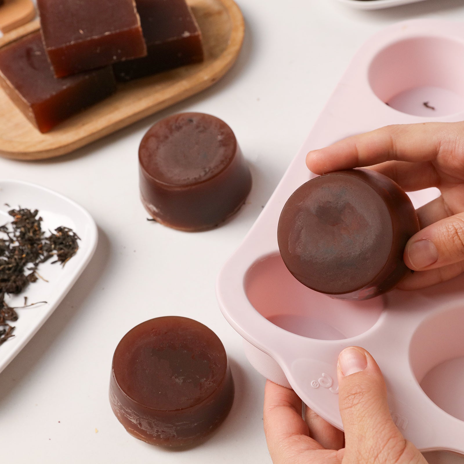 Demolding Lemon Tea Soap Bars from Silicone Mold - DIY Soap Making - Boowan Nicole