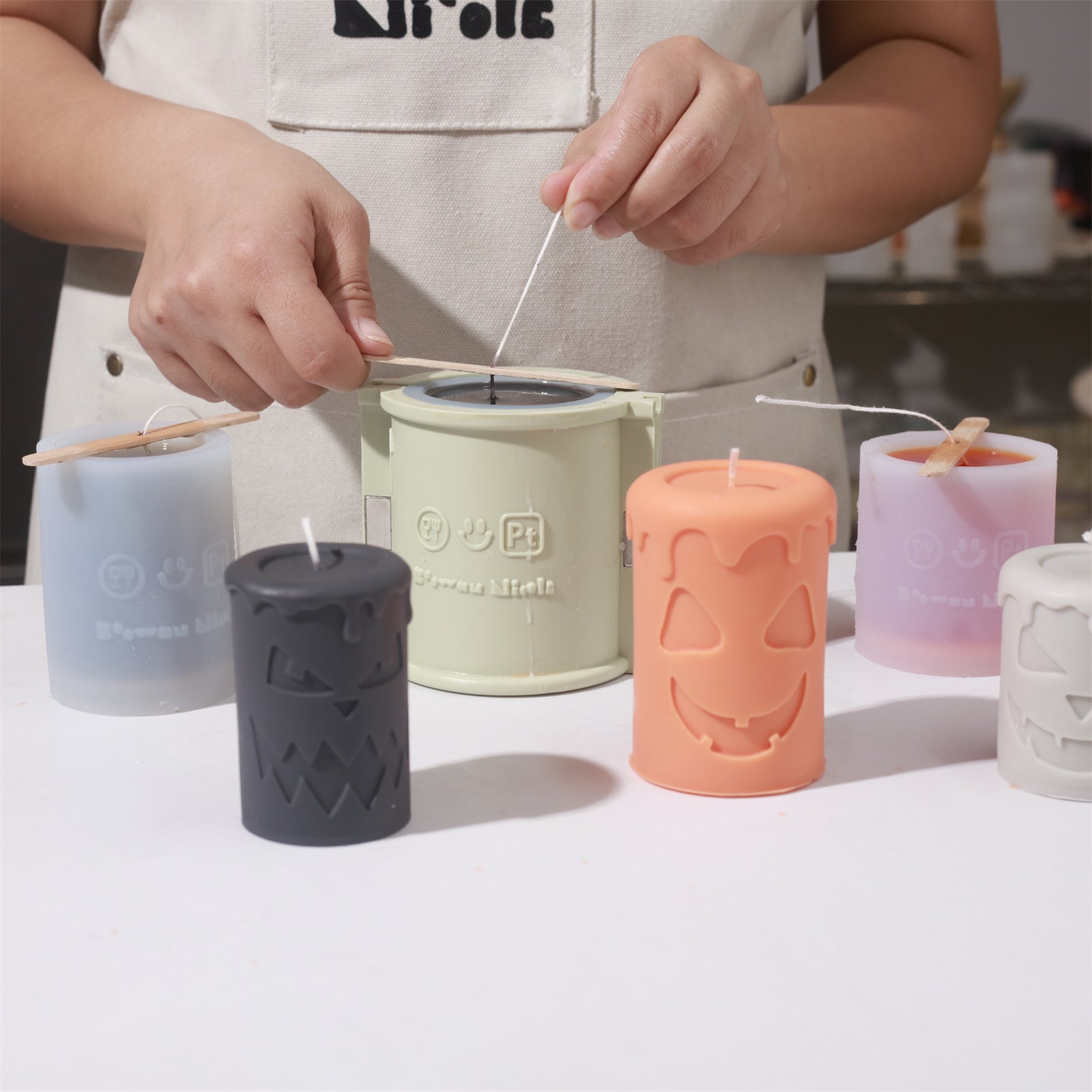 قالب سيليكون لشمعة عمود وجه شبح اليقطين القصير المخيف لهالوين