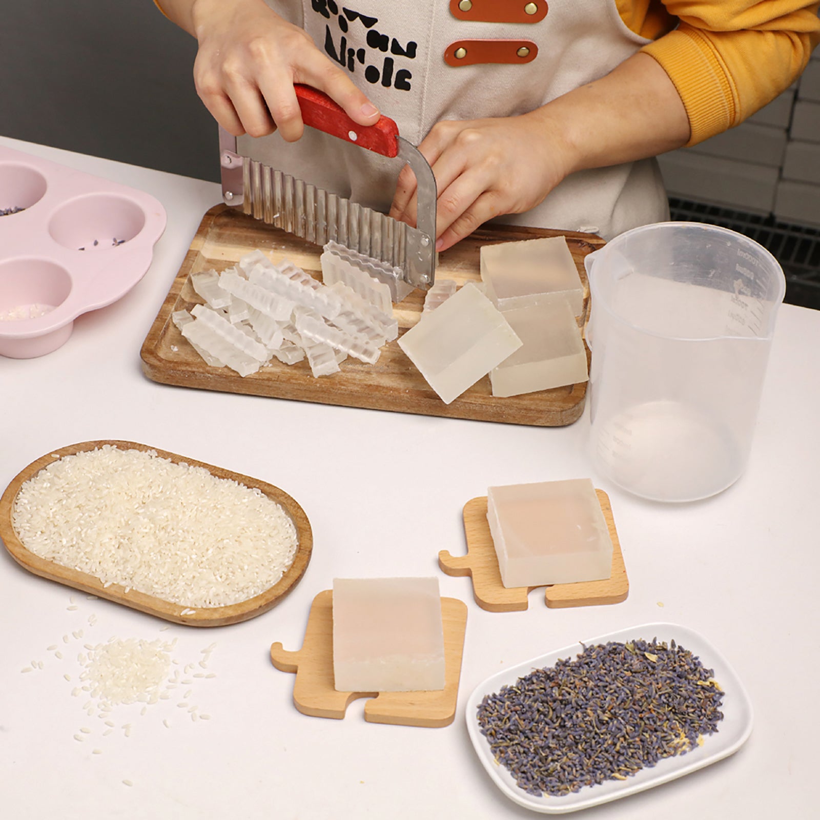 Cutting Clear Rice Essential Soap Base - Boowan Nicol