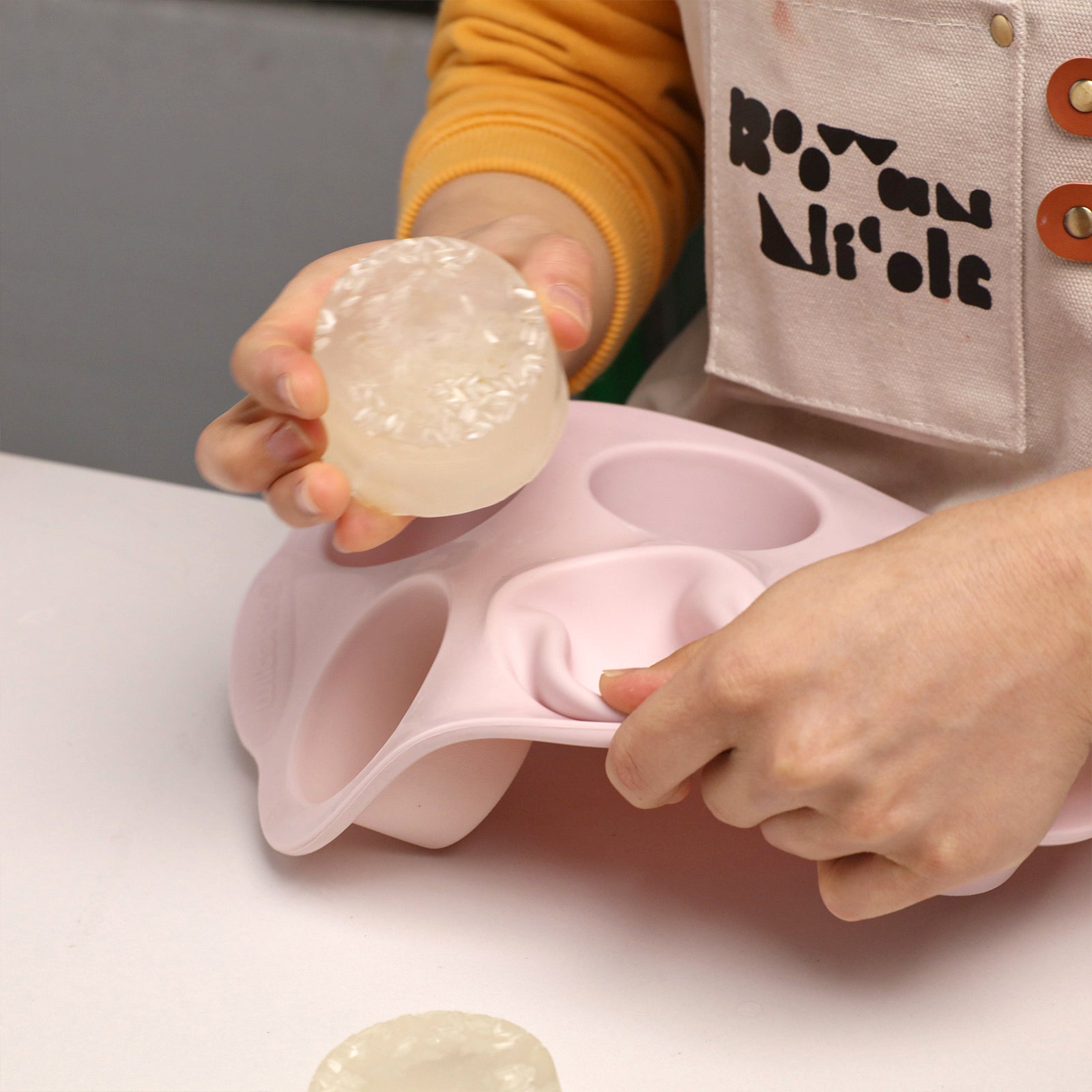 Demolding Clear Rice Essential Soap Bar - Boowan Nicole