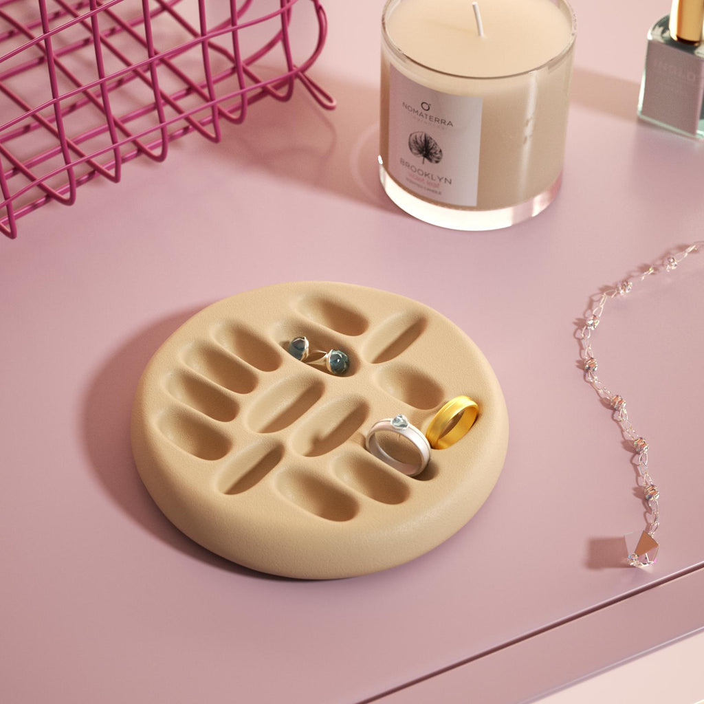 Minimalist ring tray crafted with smooth curves – perfect for bedside tables, vanities, or gifting - Boowan Nicole
