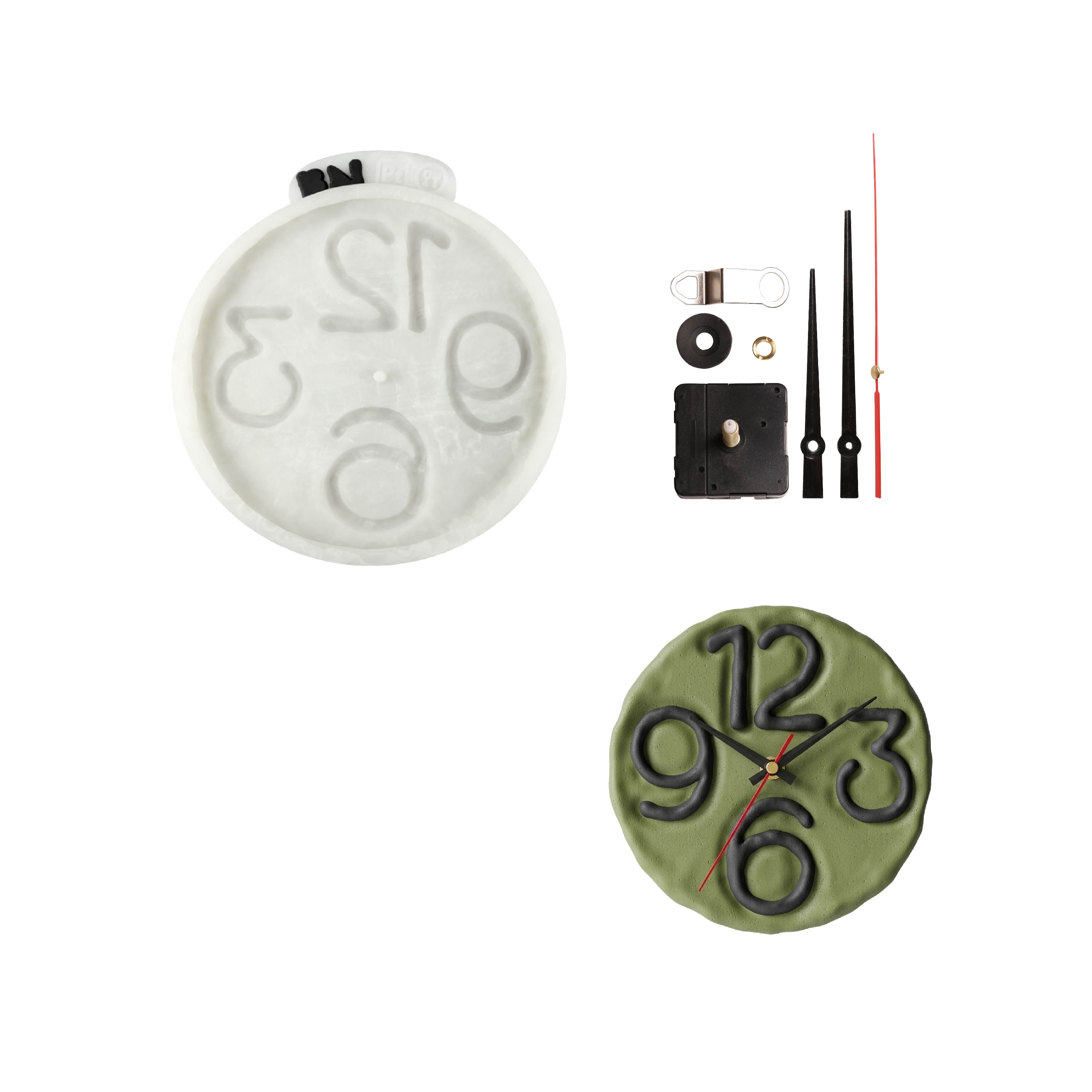 Wabi Giant Numeral Clock Silicone Mold