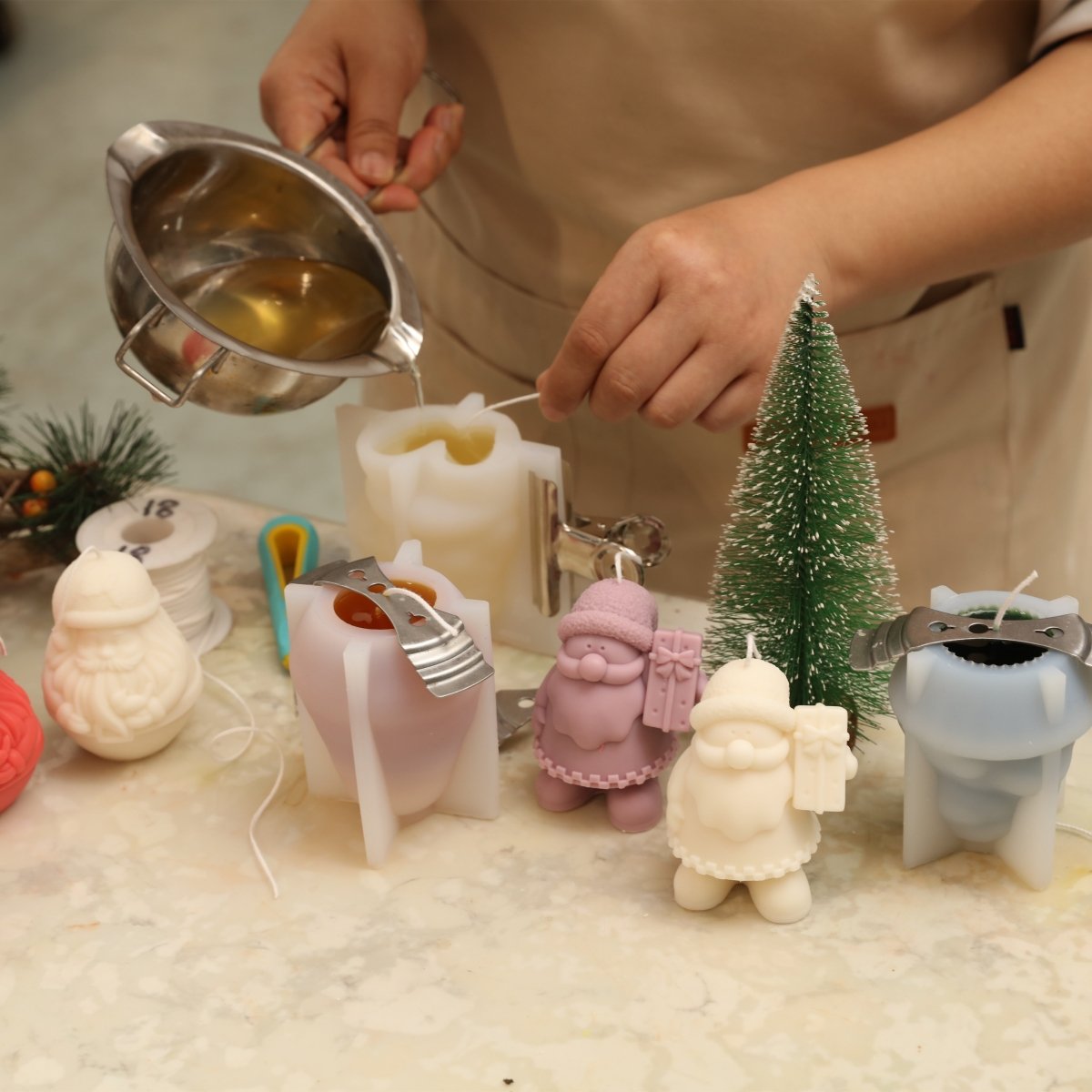 Gently Used Santa & Friend Candle Silicone Mold CollectionGently Used MoldLZ0615-Used