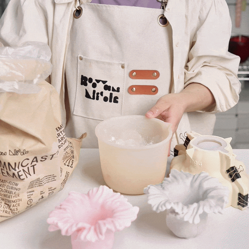 Video tutorial showing the full making process of Sea Anemone Bloom Candle Jars - Boowan Nicole
