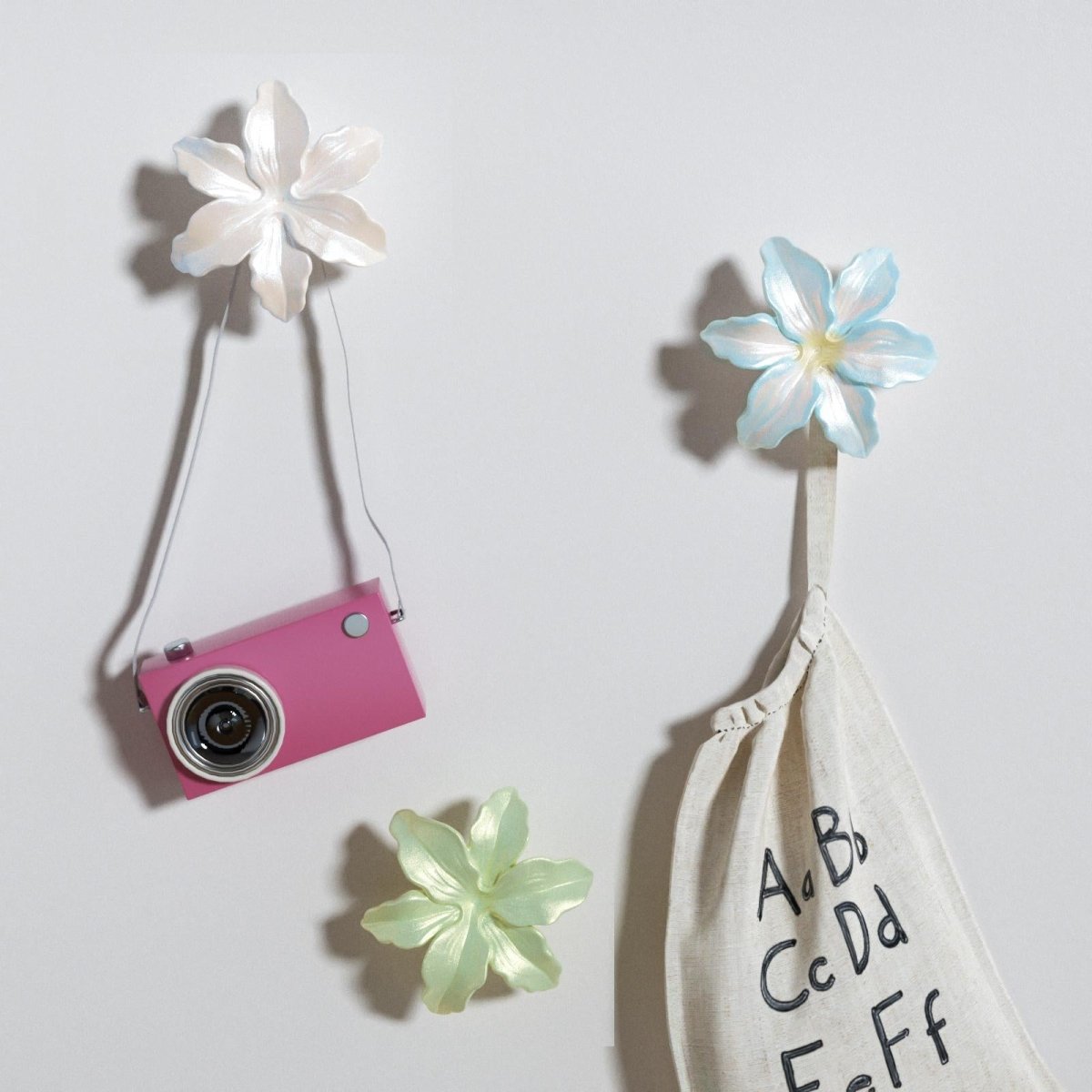 Handcrafted colorful gradient lily hook with summer shimmer varnish — featuring delicate layers and elegant structure - Boowan Nicole