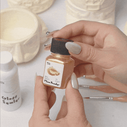 Animation of the nutcracker candle jar making process